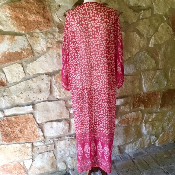 5⭐️Fave! New Pink floral kimono duster - Picture 6 of 6